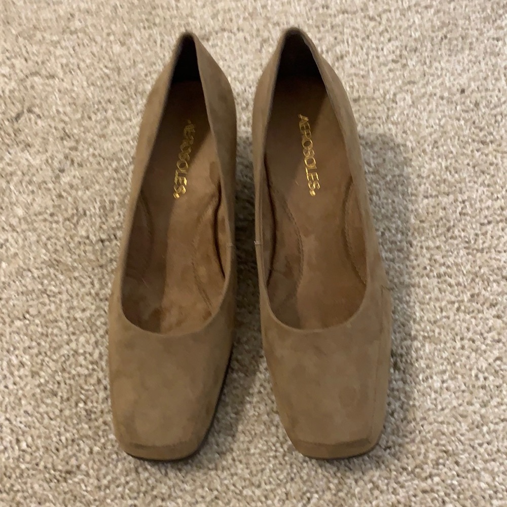 New AEROSOLES espadrilles